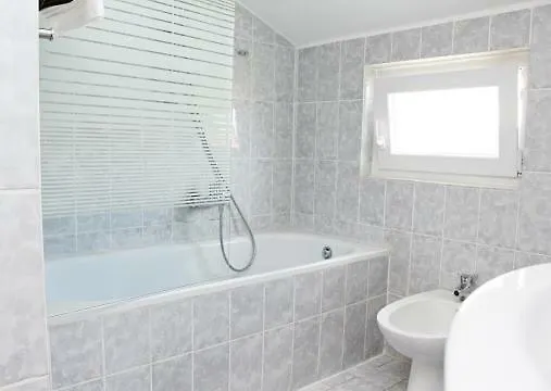 Antonio דירה זאדאר